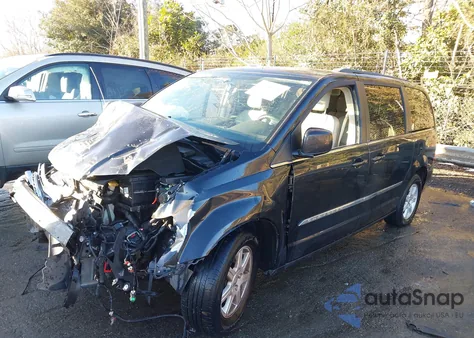 2013 Chrysler Town & Country Touring from USA, damaged, VIN 2C4RC1BG9DR556334